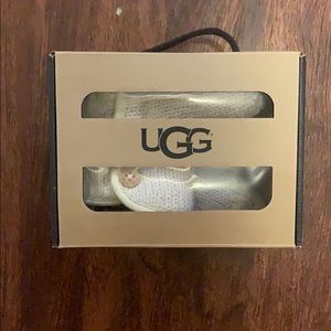 Baby uggs! Like new. Worn once or twice!